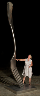 Serve - stainless, 14’ high